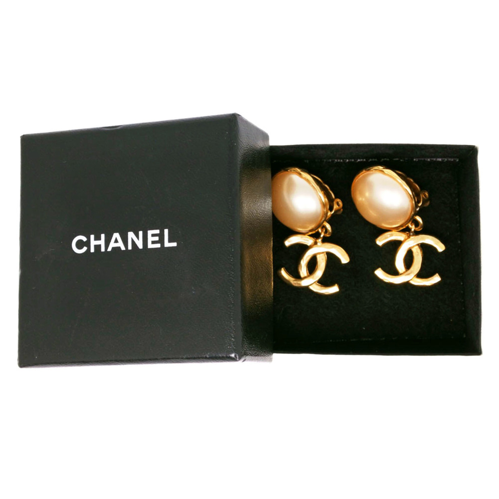 CHANEL Earrings - Picture 5 of 5